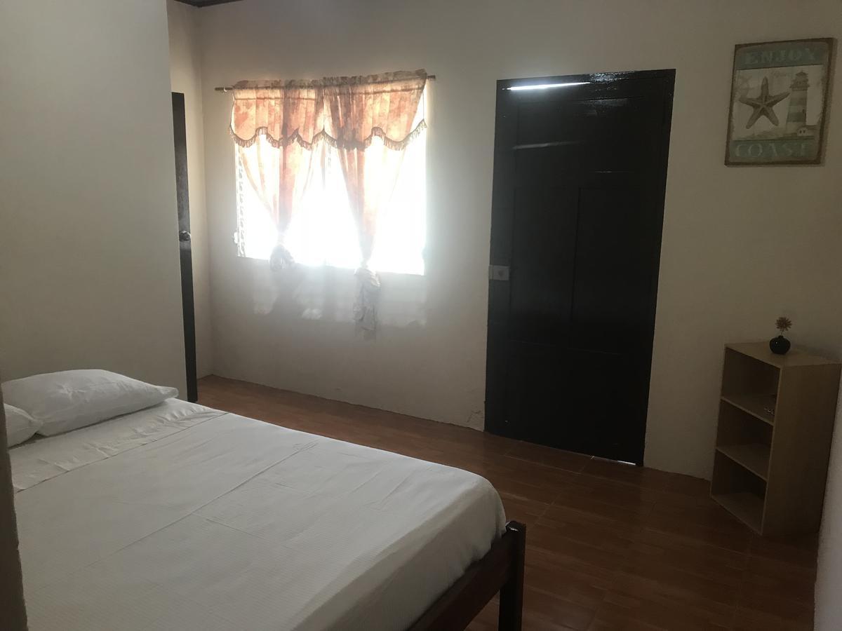 Hostal Augustos Сан-Хуан-дель-Сур Экстерьер фото